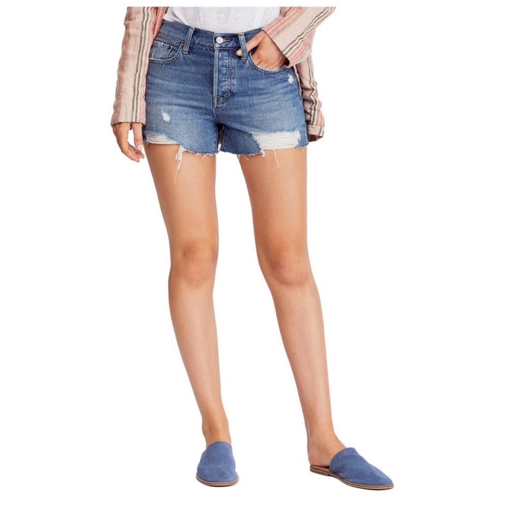 WE THE FREE Sofia Distressed Denim Shorts - Picture 3 of 9